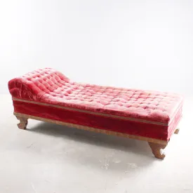 Antoinette Chaise Lounge