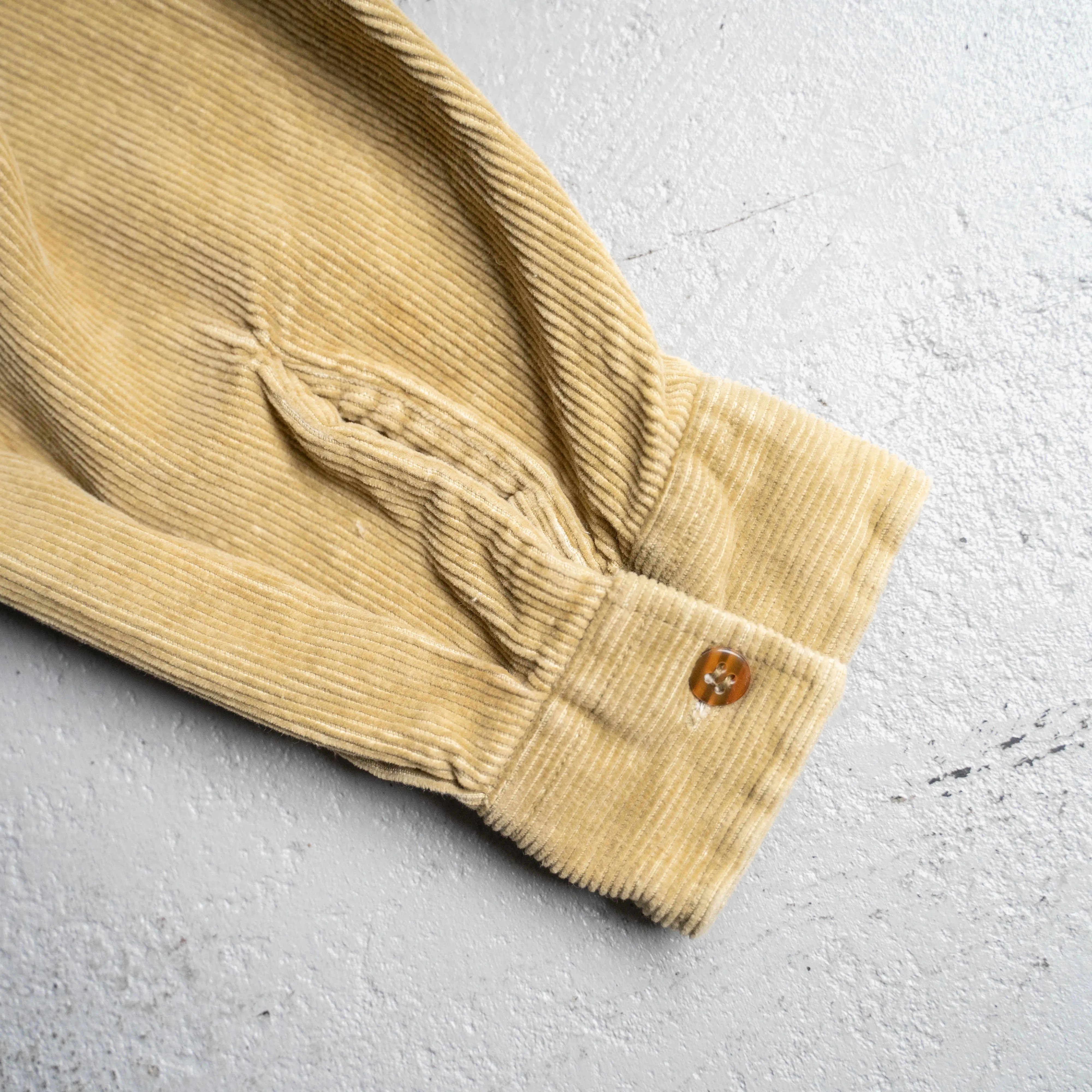 around 1980s HANG TEN golden yellow color  half zip corduroy shirt