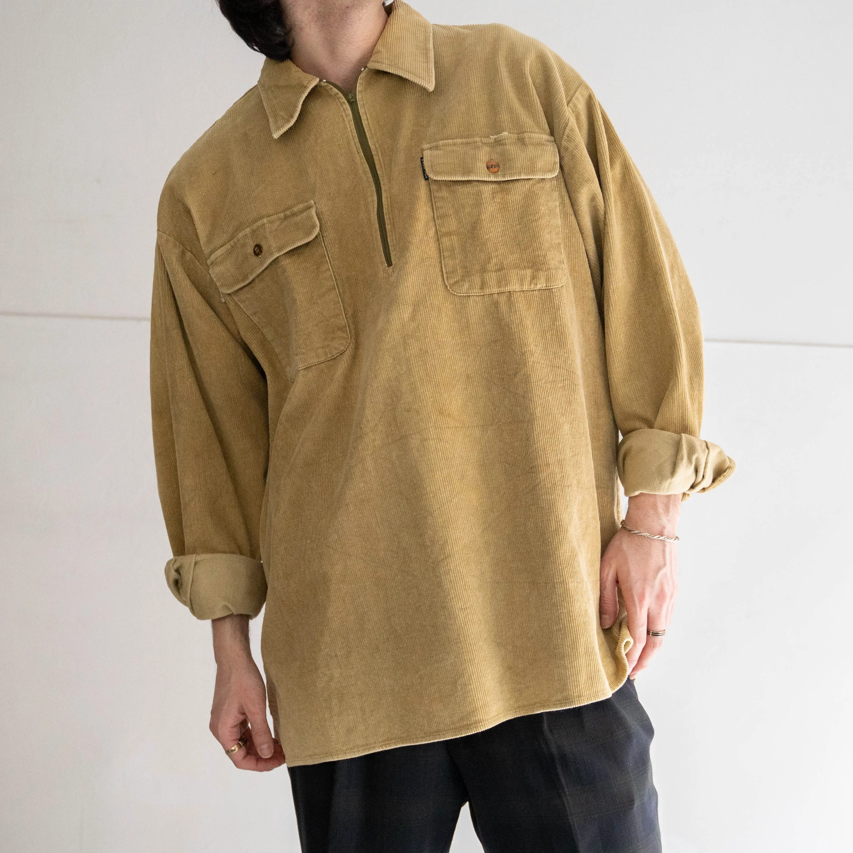 around 1980s HANG TEN golden yellow color  half zip corduroy shirt