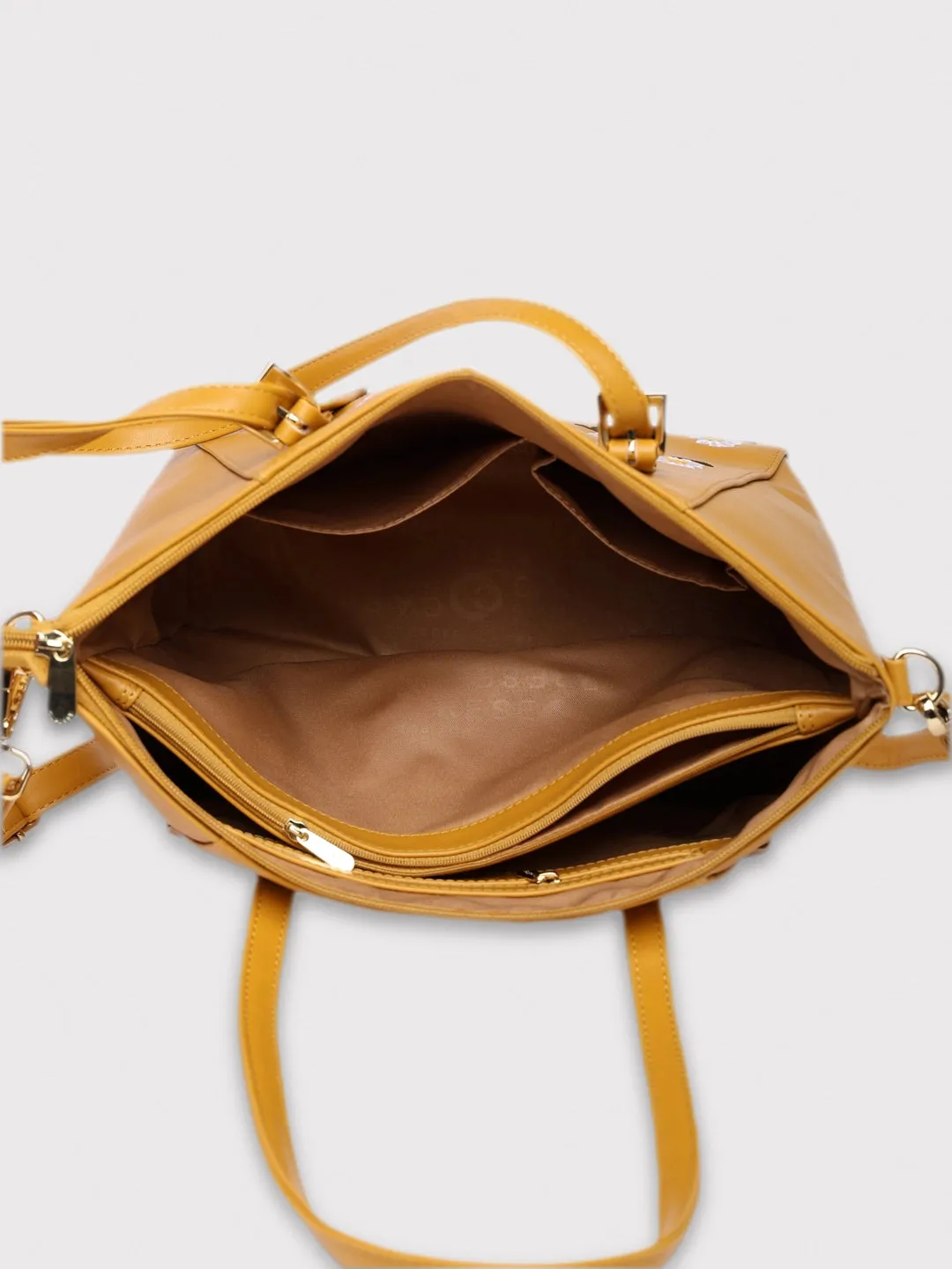 Caprese Kyle Satchel Medium Ochre