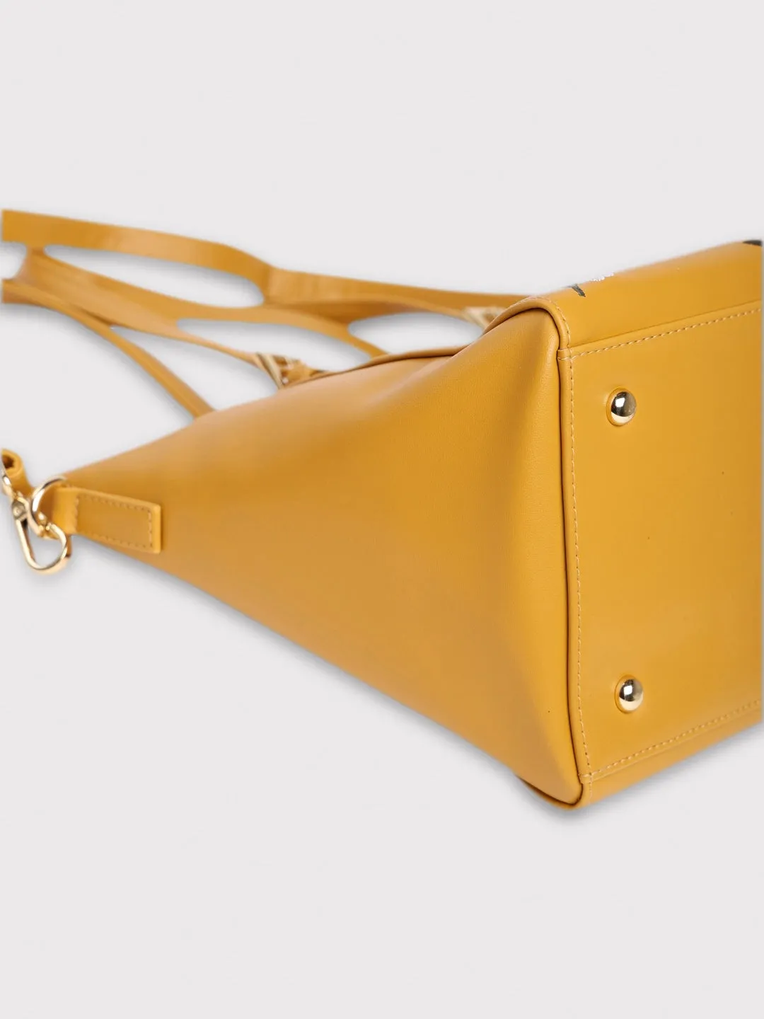 Caprese Kyle Satchel Medium Ochre