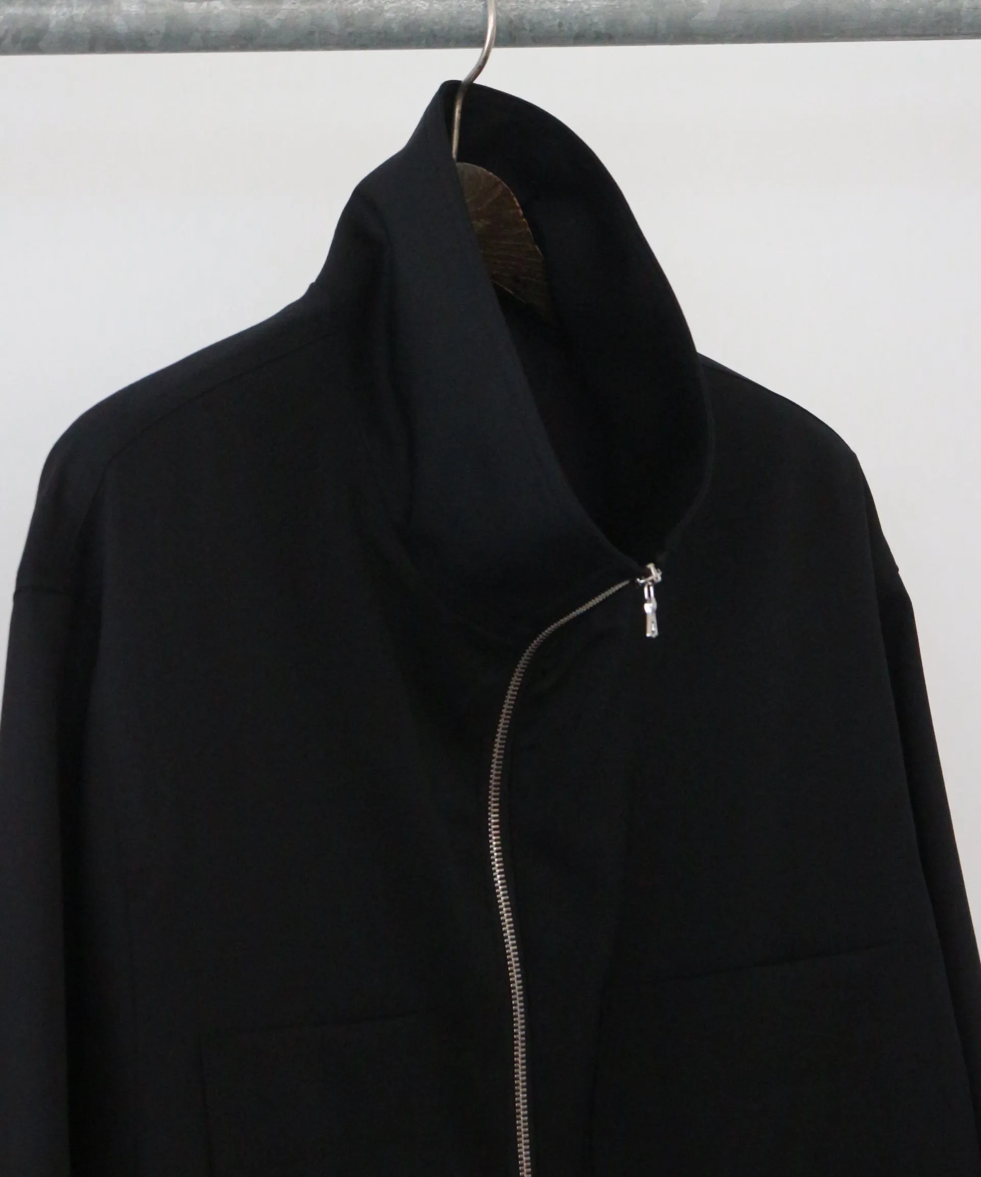 DRIZZLER ZIP UP JACKET "BLACK"