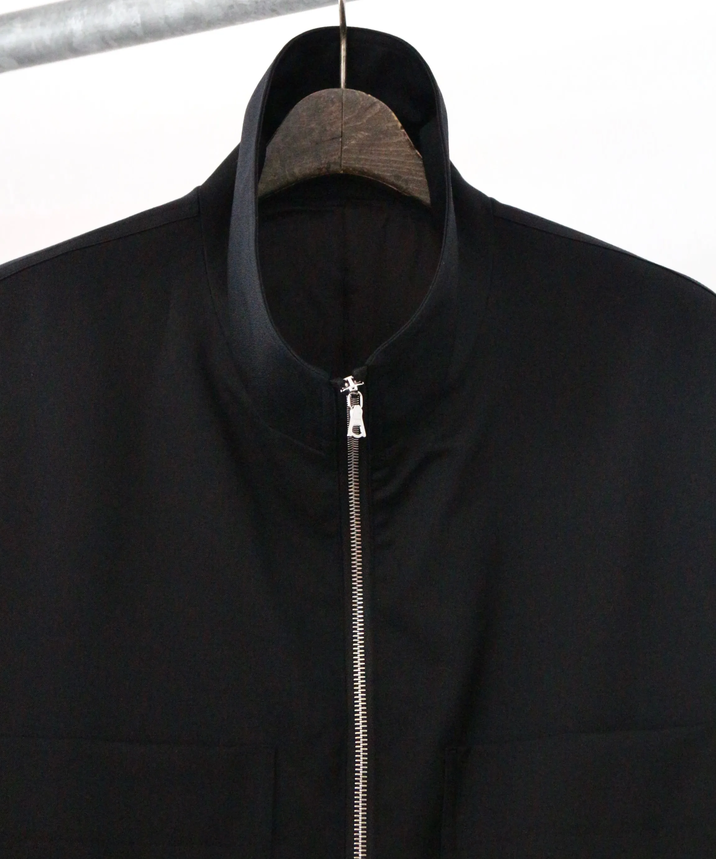 DRIZZLER ZIP UP JACKET "BLACK"