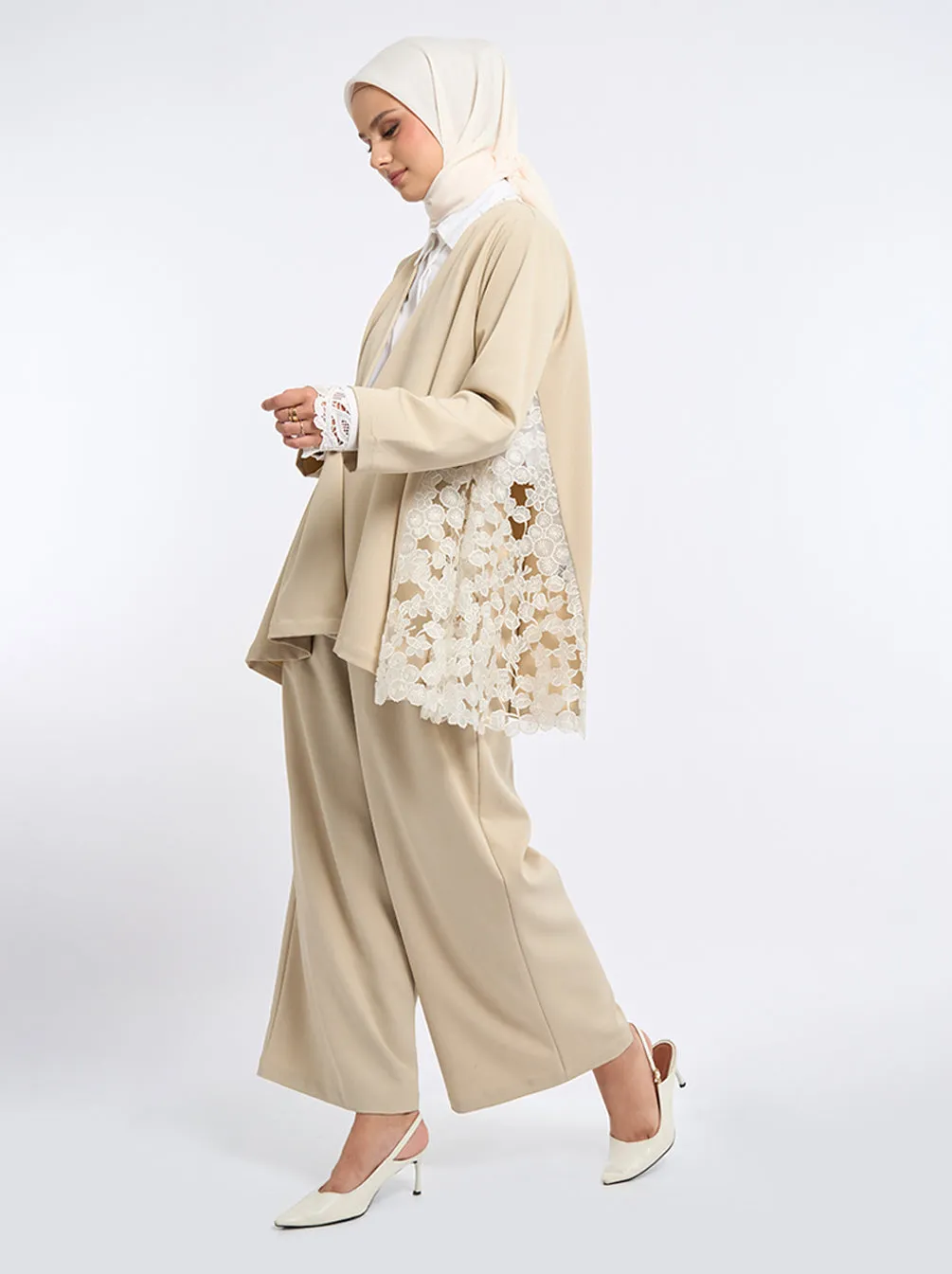 KALA EMBROIDERY OUTER BEIGE