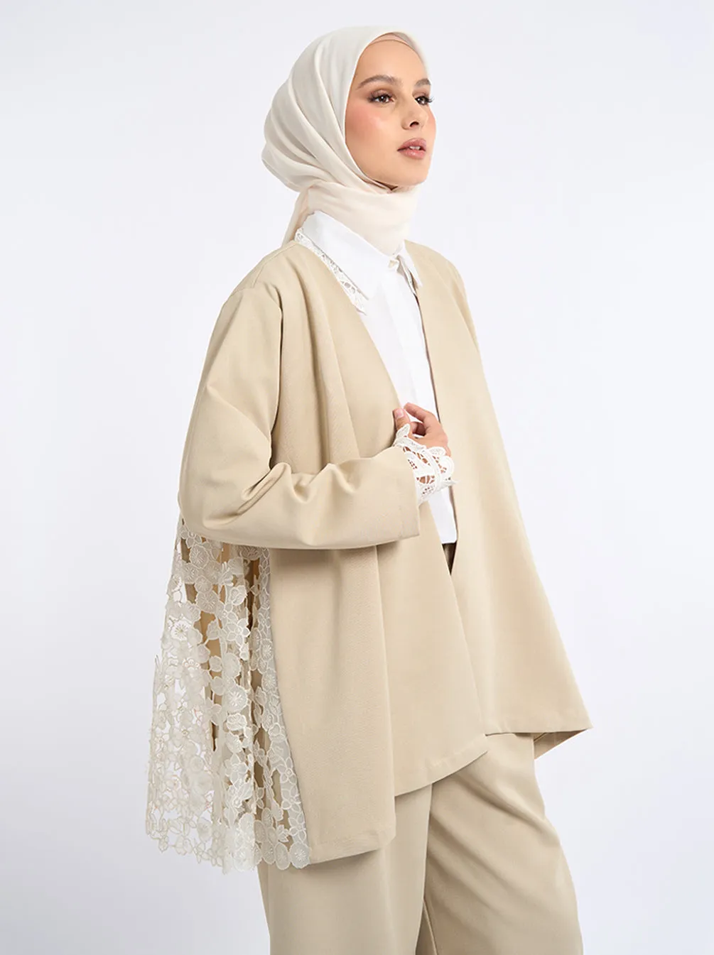 KALA EMBROIDERY OUTER BEIGE